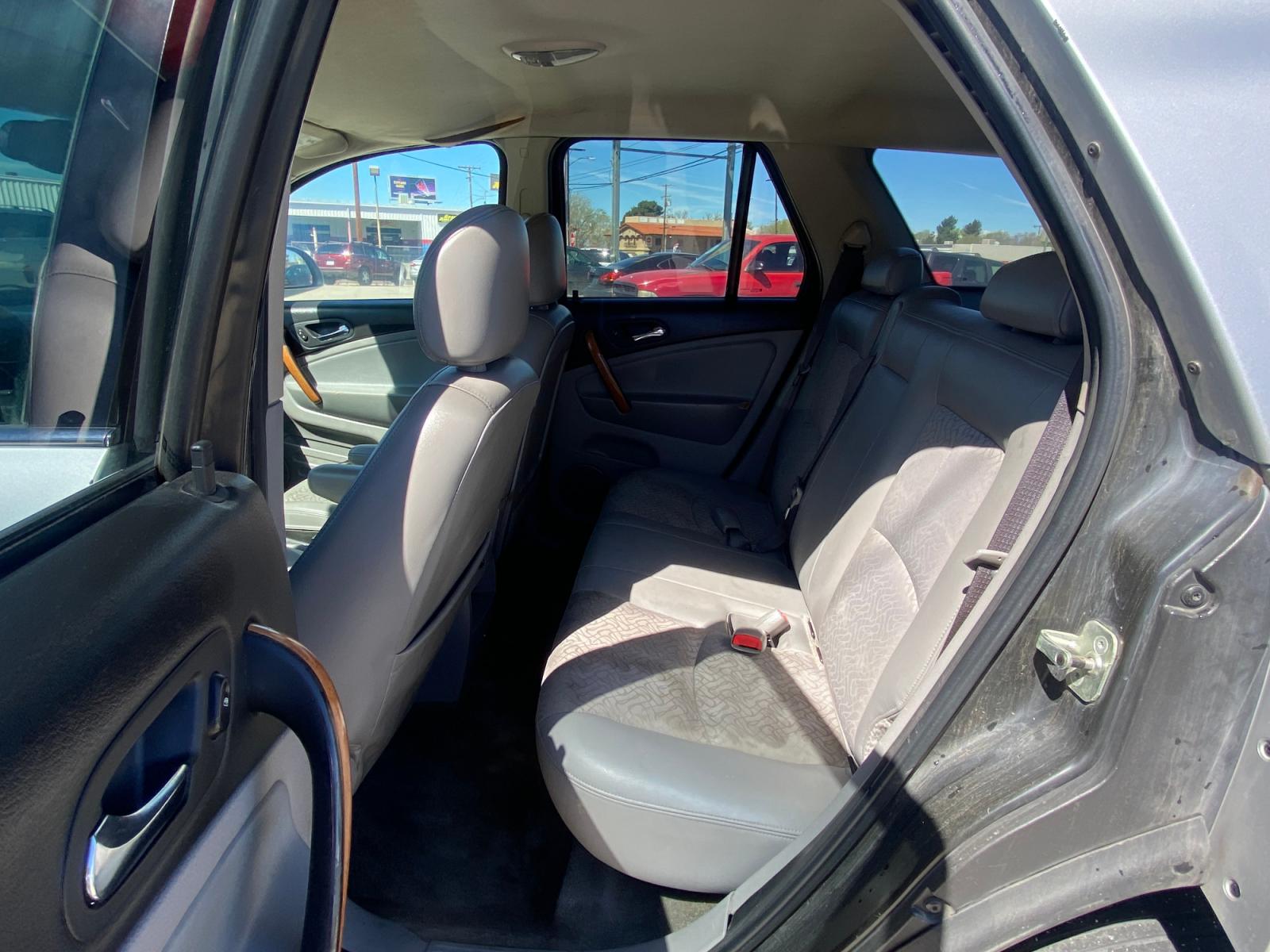 2006 /GREY Saturn Vue (5GZCZ534X6S) with an V6 3.5L engine, AUTOMATIC transmission, located at 44356 Date Ave., Lancaster, CA, 93534, (661) 945-6555, 34.688919, -118.139374 - Photo #4